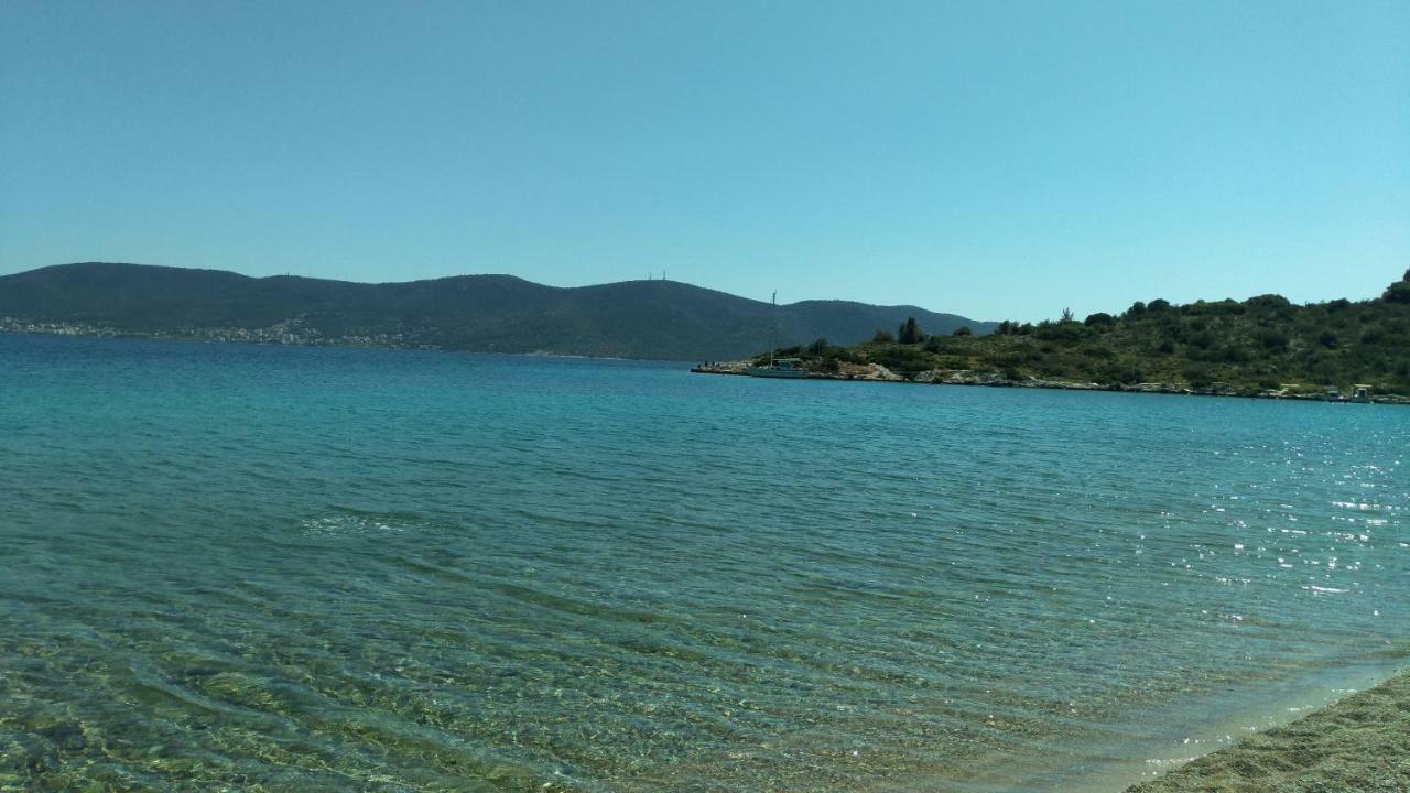 Villa Iliakti Relaxing Seaside Salamina Exterior foto